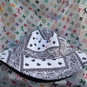 Bandana bucket hat